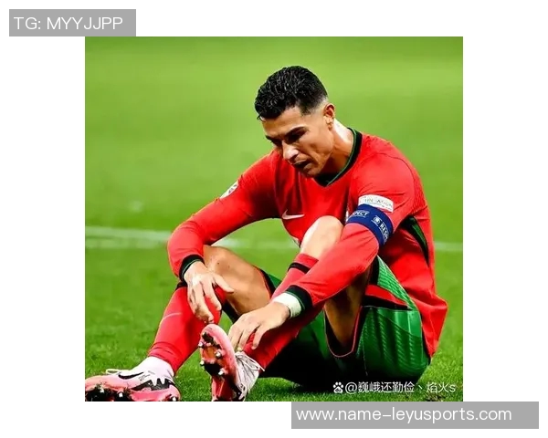 C罗有望在一年内成为足坛首位千球传奇引发热议